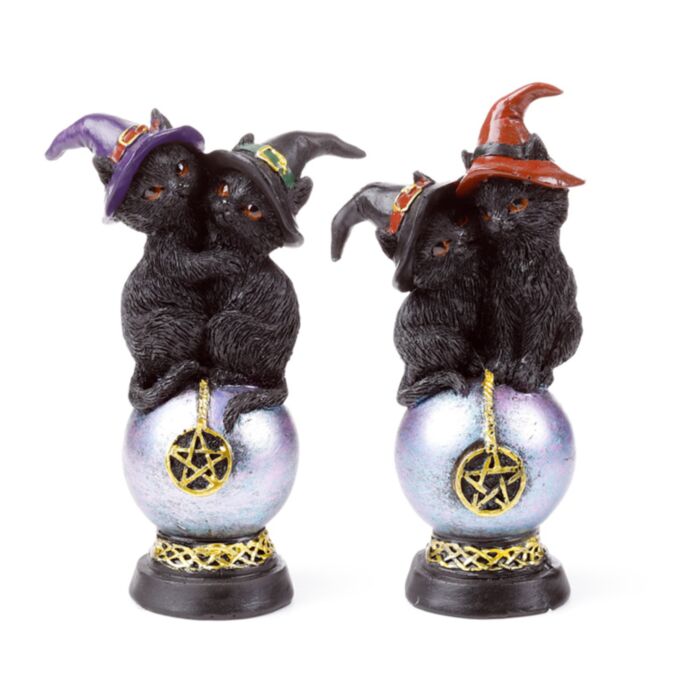 Pisici Negre pe Sferă de Cristal