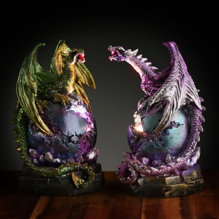 Dragon peste Glob Crăpat cu Piedestal LED